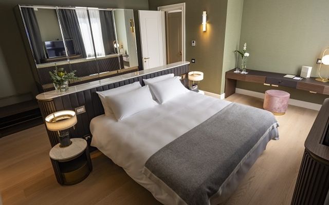 Unterkunft Zimmer/Appartement/Chalet: SUITE MIT TERRASSE UND JACUZZI