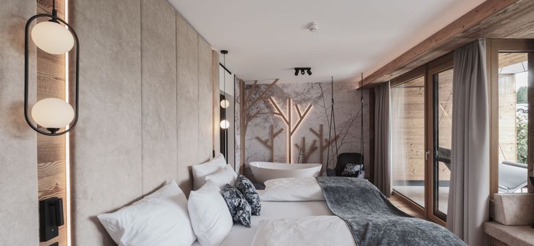 Wellness & Naturhotel Tonihof: natur ALMSINFONIE image #1
