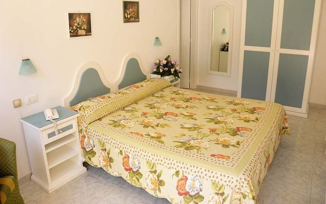 Double Room - Standard image 3 - Hotel Ristorante Borgo La Tana | Maratea | Basilicata | Italy