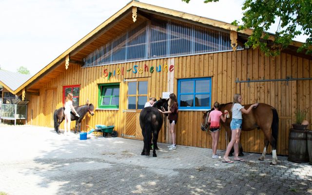 Kleinkindspielplatz-und-Biergarten.jpg