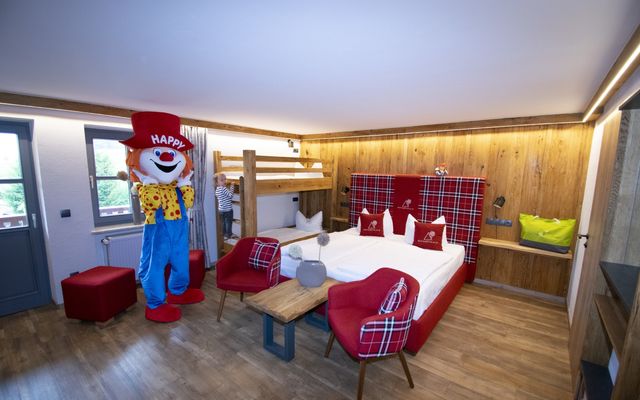 Maulwurf Pauli image 2 - Familotel Bayerischer Wald Der Böhmerwald