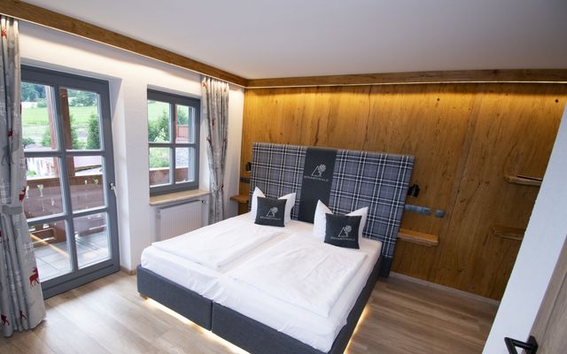 Unterkunft Zimmer/Appartement/Chalet: Hirsch Ingo | ab 50 qm