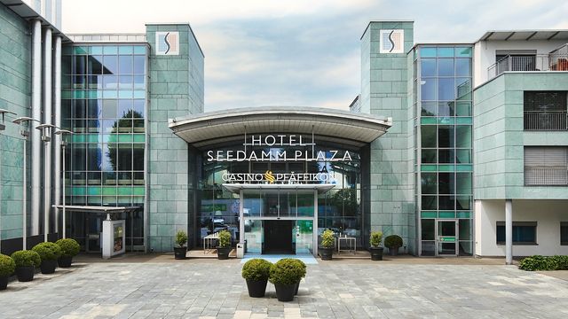 SEEDAMM PLAZA