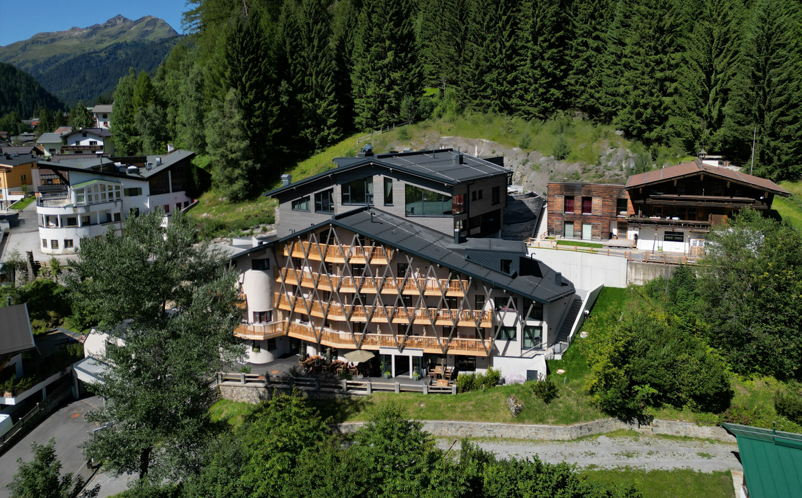 Arpuria hidden luxury mountain home in St. Anton am Arlberg, Tirol, Österreich - Bild #1