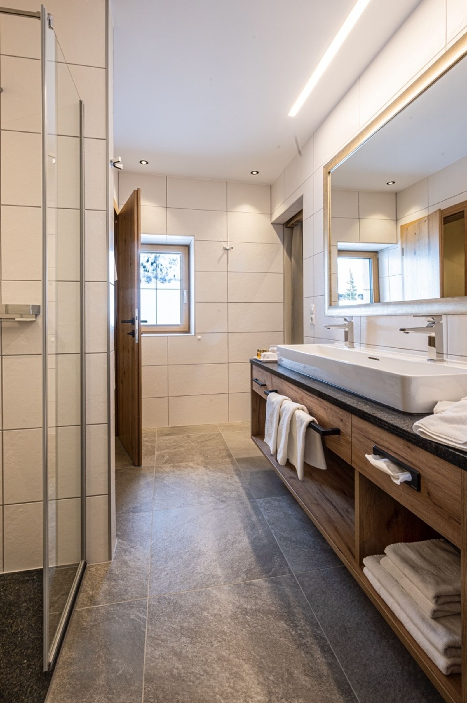 Familienzimmer Edelweiss image 11 - Alpenresort Hotel Fluchthorn