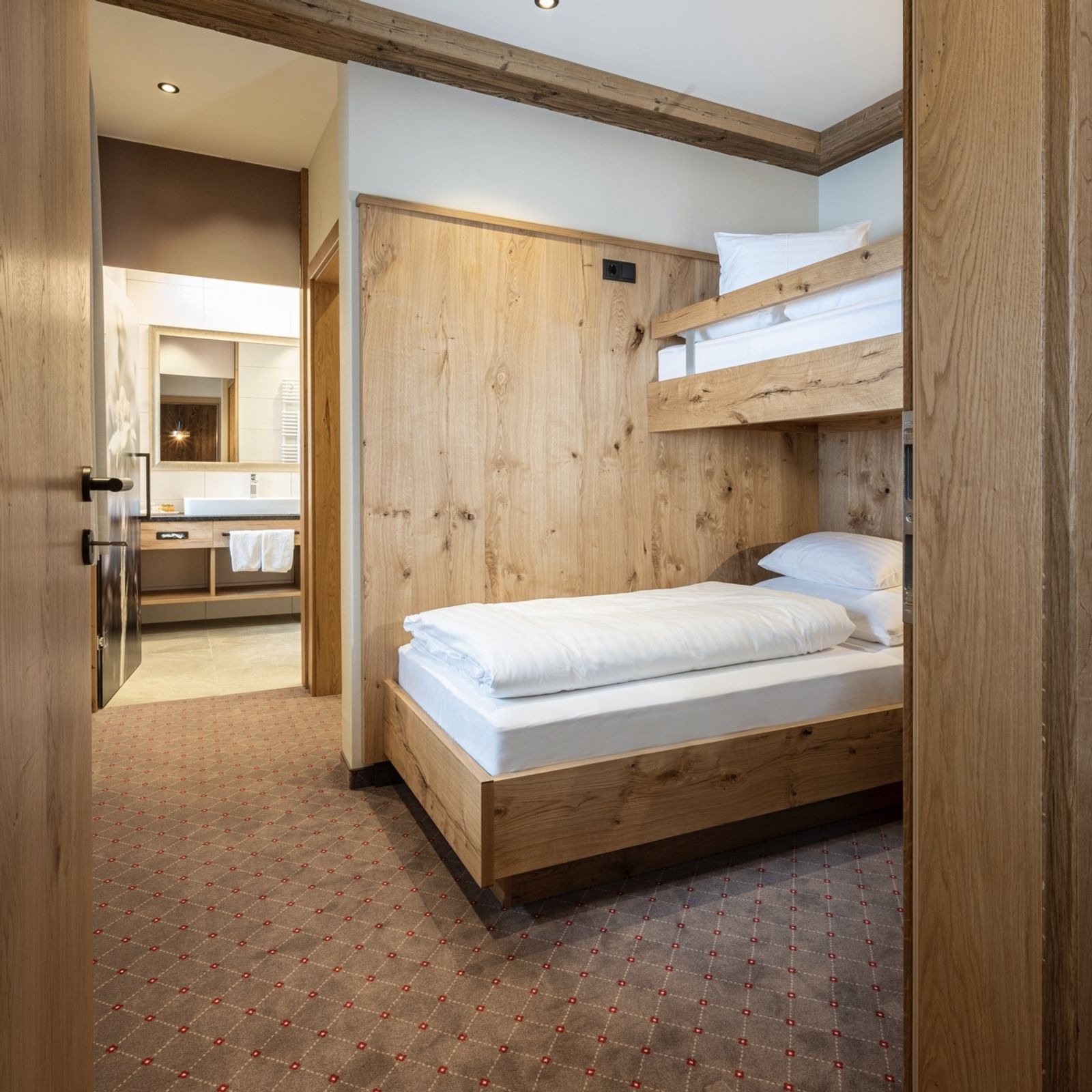 Familienzimmer Edelweiss image 9 - Alpenresort Hotel Fluchthorn