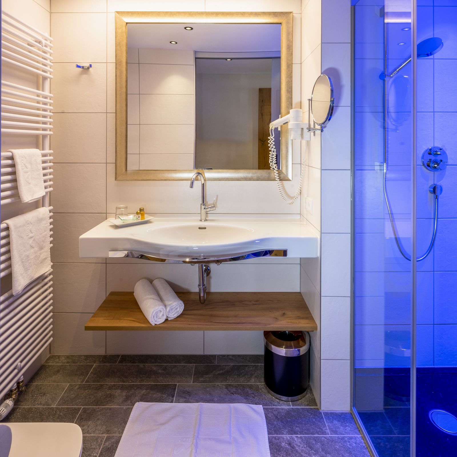Einzelzimmer "Superior" image 2 - Panoramahotel Almhof