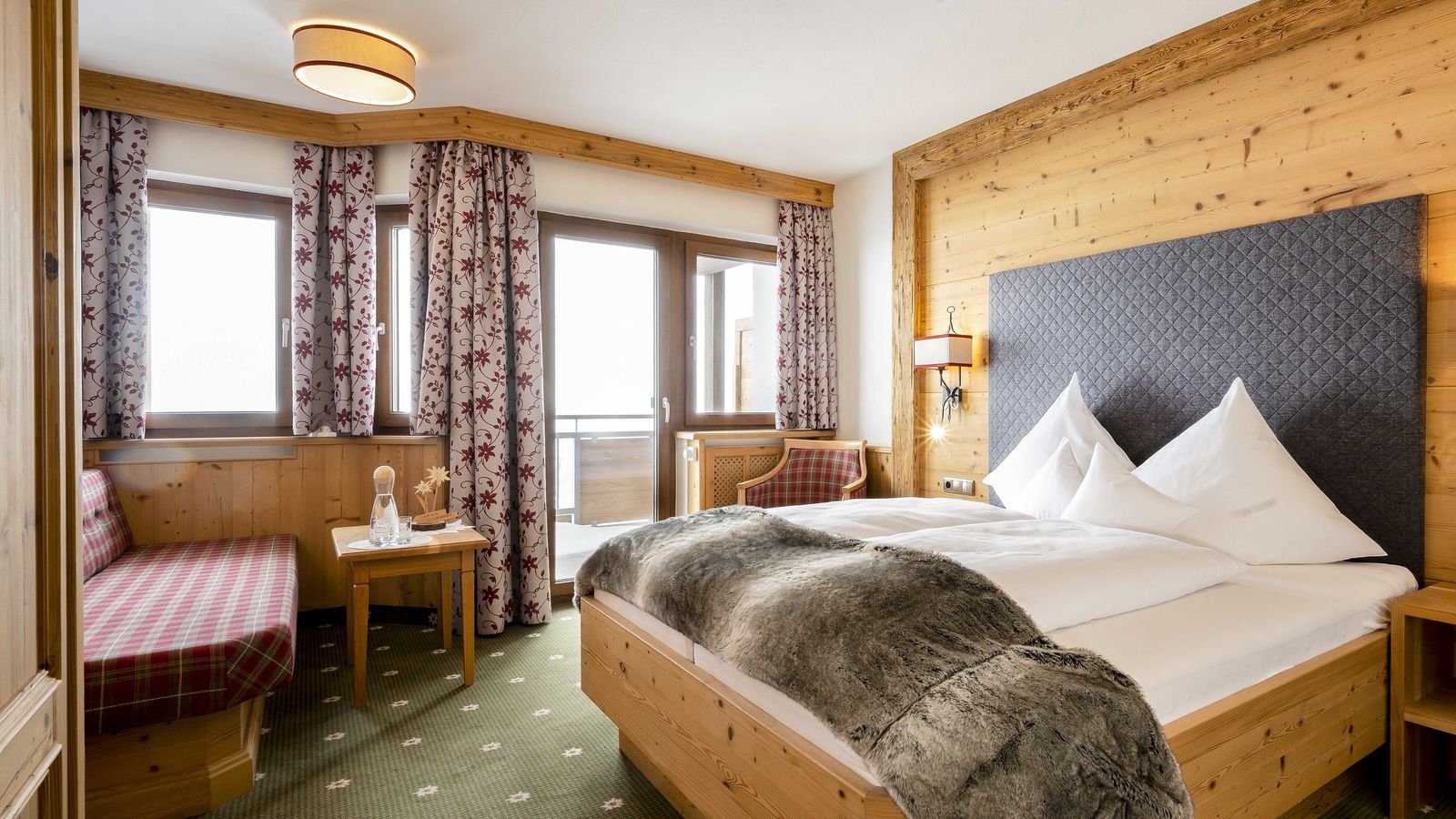 Doppelzimmer "Panorama" image 1 - Panoramahotel Almhof