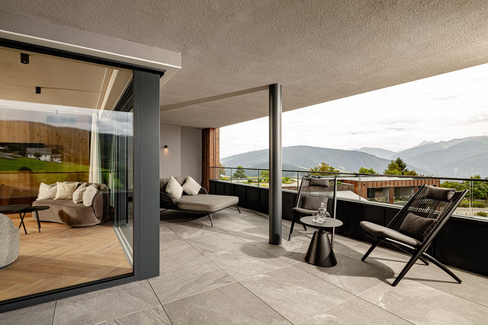 Sonnenberg Suite image 2 - Panorama Dolomites Wellbeing SONNENBERG