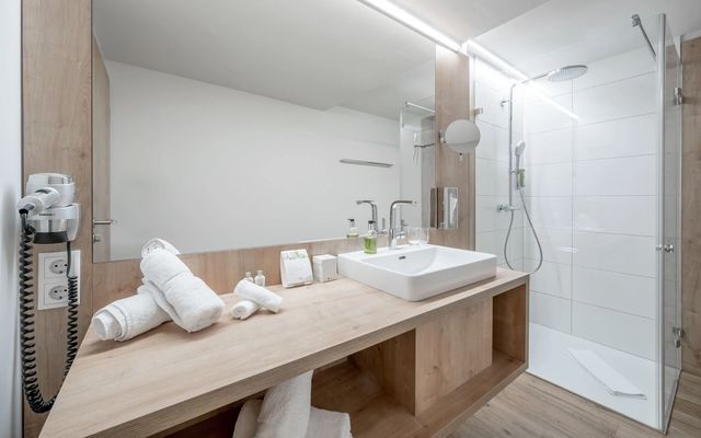 Doppelzimmer Valbona image 4 - Alpenhotel Zimba