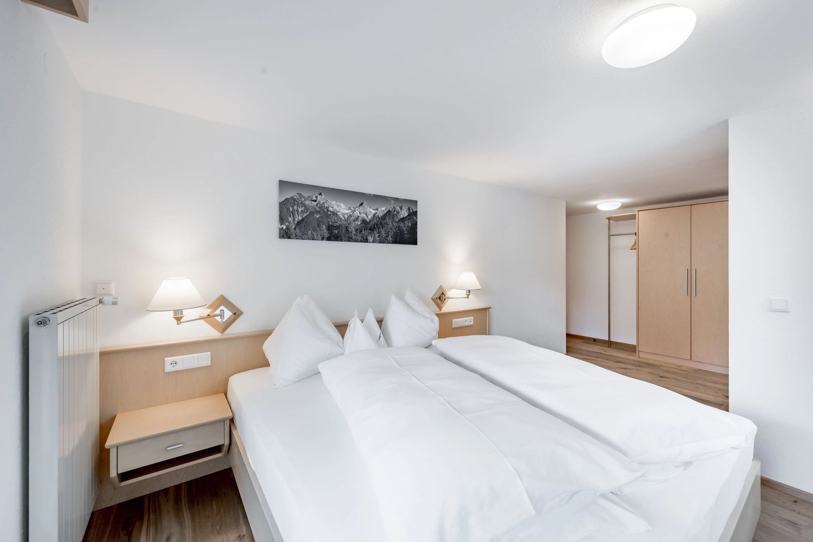 Doppelzimmer Wildberg image 5 - Alpenhotel Zimba