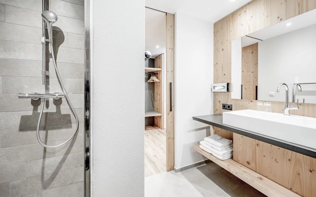 Suite Schesaplana image 2 - Alpenhotel Zimba