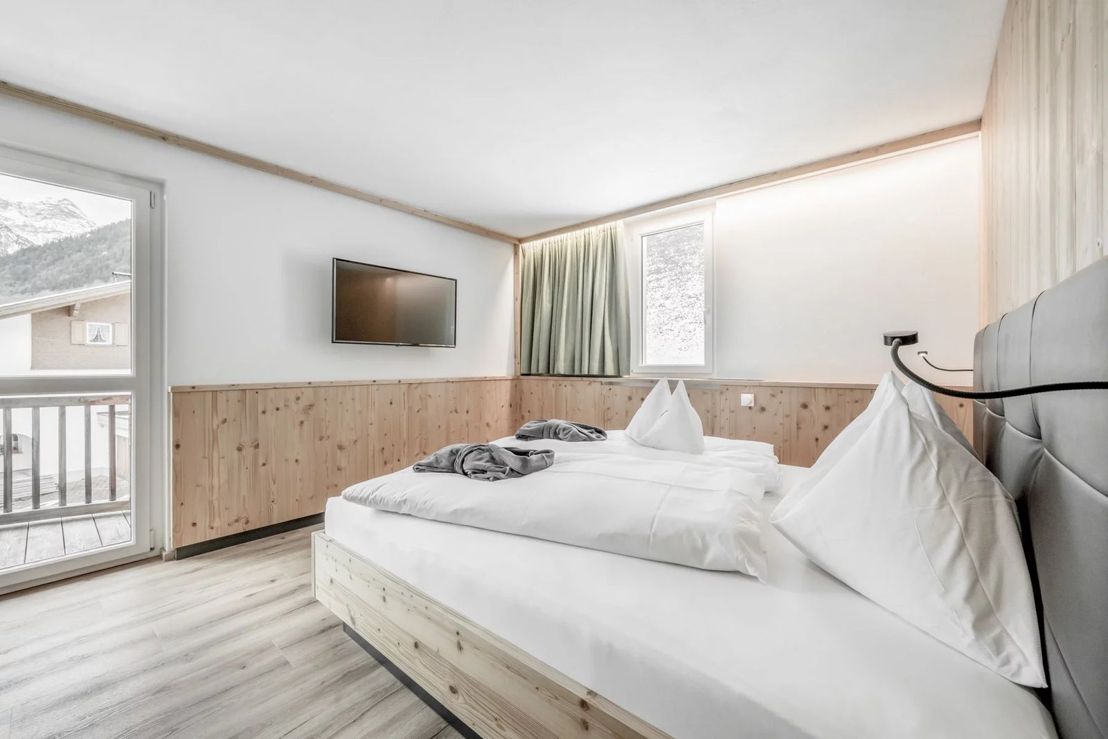 Suite Schesaplana image 1 - Alpenhotel Zimba