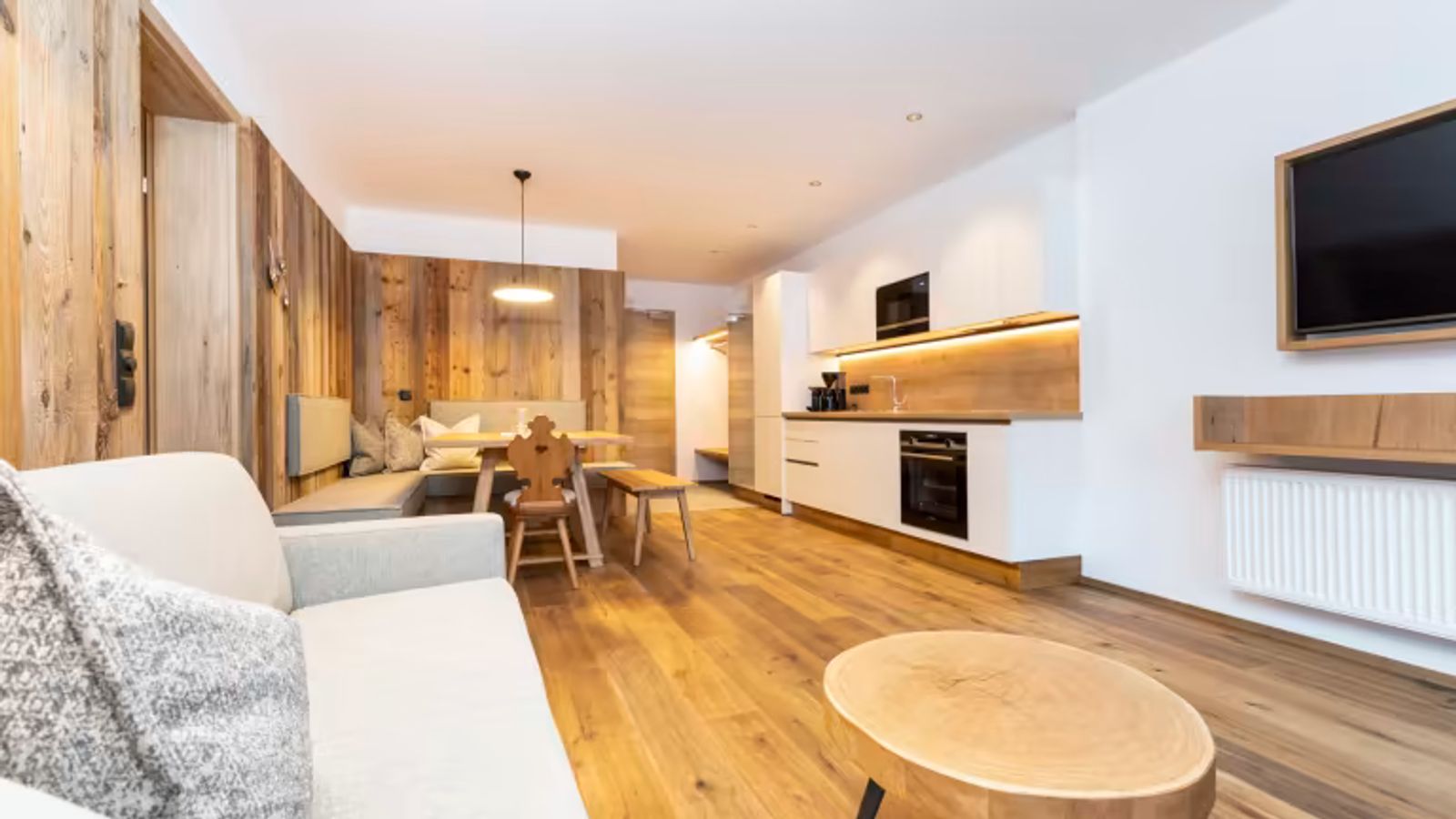 Apartment A Deluxe Terrace image 4 - Ferienanlage Central GmbH