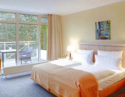 Strandhotel Fischland: Double room forest side