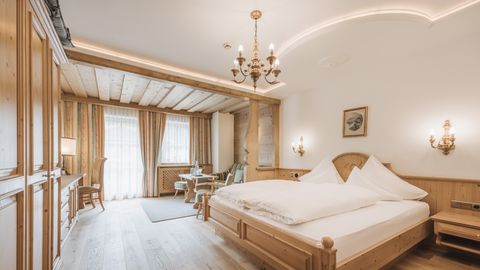 Junior Suite Fürstalm with Balcony