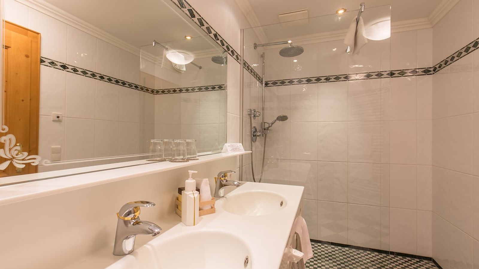 Familienzimmer de Luxe mit Balkon image 8 - Hotel Gaspingerhof