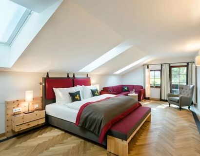 Klosterhof - Alpine Hideaway & Spa: Swiss stone pine junior suite