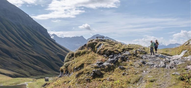 Hotel Goldener Berg - Your Mountain Selfcare Resort: Golden fall days - hiking AUSZEIT