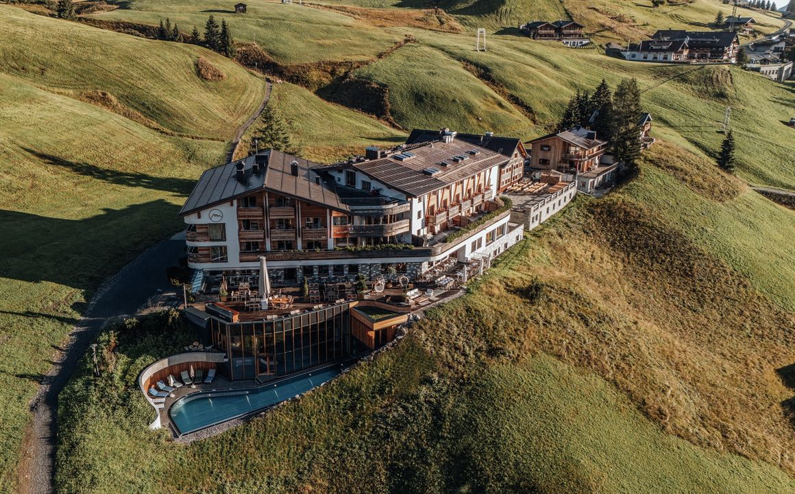 Hotel Goldener Berg - Your Mountain Selfcare Resort in Lech, Vorarlberg, Ă–sterreich - Bild #1