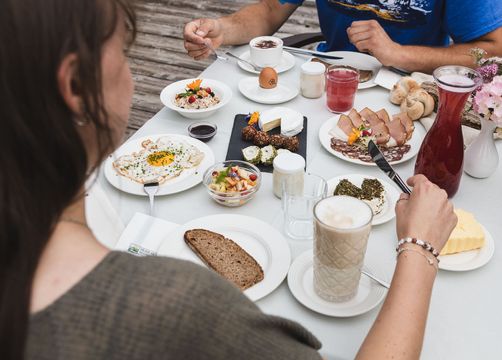 Bio- und Vitalbauernhof Bacherhof: Bio-Frühstück mit regionalen Lebensmitteln - Bio- und Vitalbauernhof Bacherhof, Millstatt am See, Millstätter See, Kärnten, Österreich