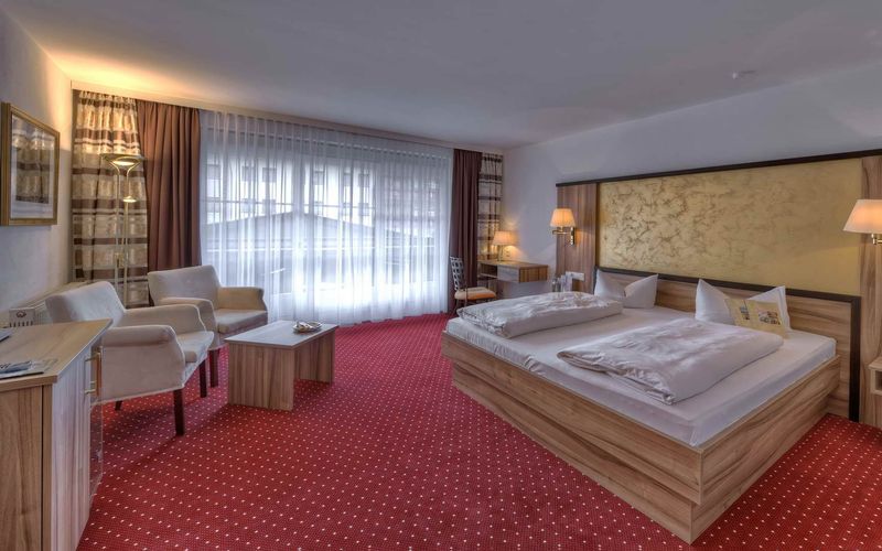 Doppelzimmer Komfort image 8 - Königshof Hotel Resort Oberstaufen