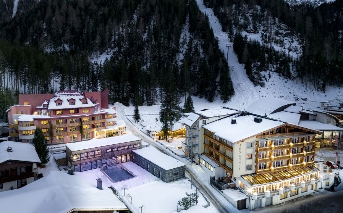 Familien-, Genuss- und Spa-Resort-Jesacherhof in St. Jakob in Defereggen, Tirol, Österreich - Bild #1