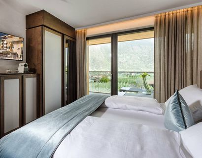 Das Paradies: Small Luxury Room