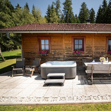 Terrace with whirlpool, Kleine Almliebe, Preitenegg, Carinthia , Austria