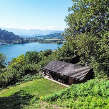 Außen Sommer 1 - Hauptbild, Hütte am Waldrand, Ossiacher See, Kärnten, Kärnten, Österreich
