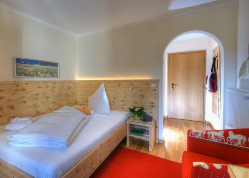 Camera singola con balcone (1/3) - Familien- und Naturhotel Darrehof