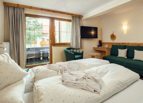Camera tripla con balcone (7/7) - Familien- und Naturhotel Darrehof