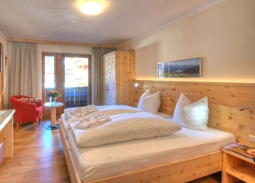 Camera tripla con balcone (1/7) - Familien- und Naturhotel Darrehof
