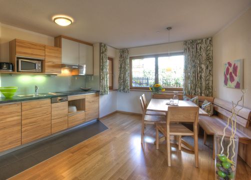 Vischio naturale di tipo piatto/cardo d'argento (1/8) - Familien- und Naturhotel Darrehof