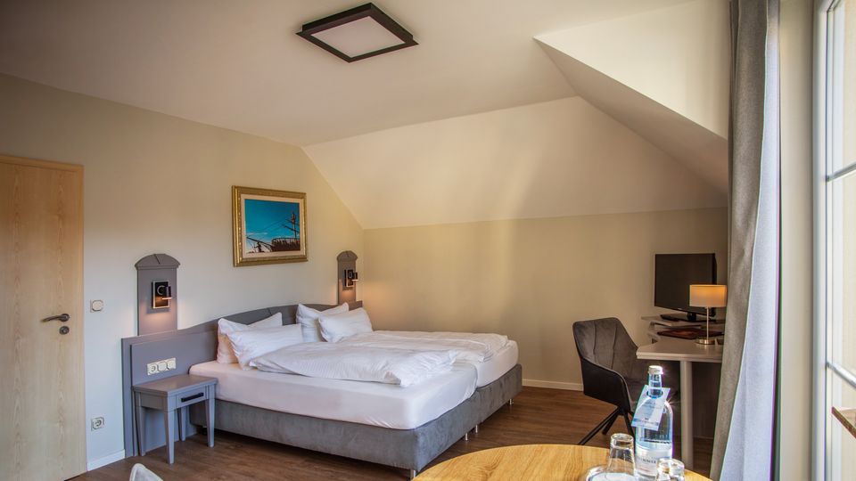 Superior Double Room with South-Facing Balcony – View 2