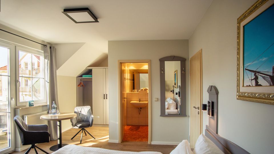 Superior Double Room with South-Facing Balcony – View 1