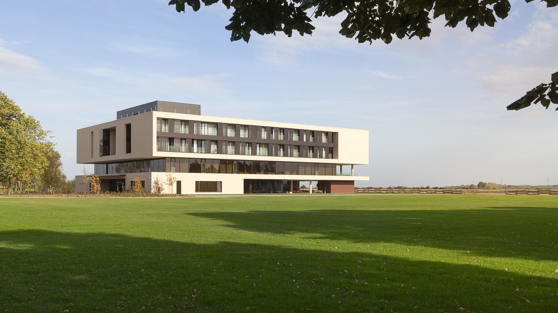 Hotel Materra, ÄŚepin