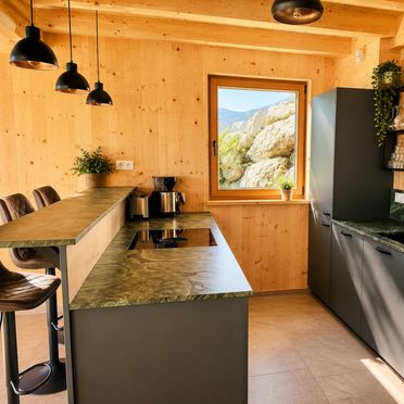 Küche, Casa Vela Farfalla, Arsie, Venetien, Italien