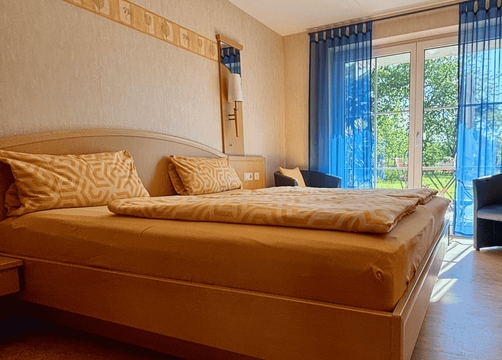 Biohotel Weingut Prüm Doppelzimmer (1/2) - Bio Boutique Hotel Prüm