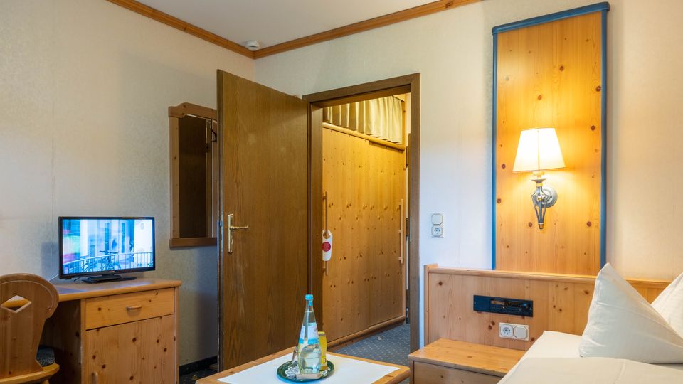 Einzelzimmer teilweise mit Balkon – Bild 3