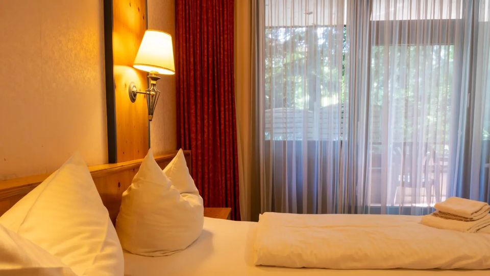 Doppelzimmer Standard – Bild 3