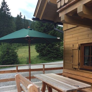 Terrasse, Hüttendorf Flattnitz Typ II, Glödnitz, Kärnten, Österreich