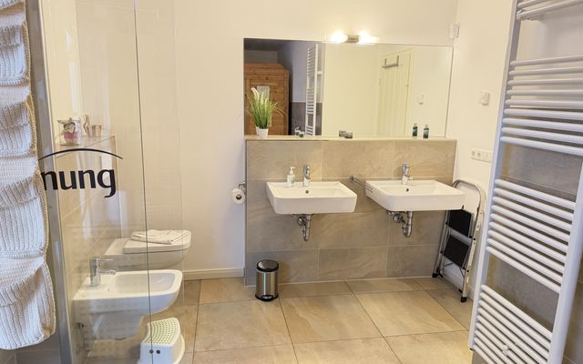 Badezimmer EG